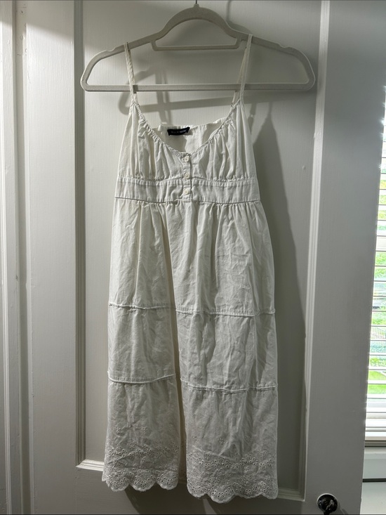 Brandy Melville Dresses & Skirts - Brandy Melville white eyelet dress